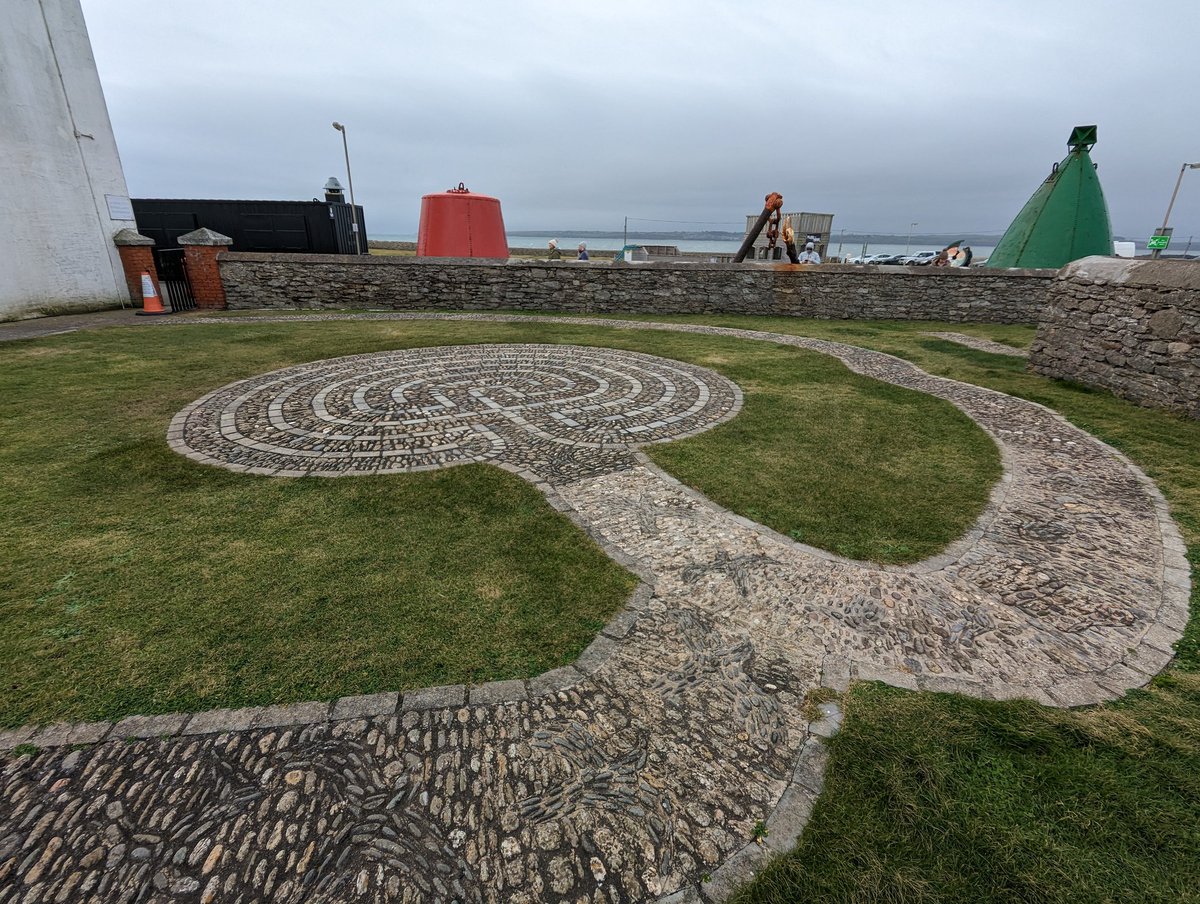 wcarey's tweet image. Taken back to a number of places as @ProfSallyBrown @kay_sambell share their analogy of labyrinths/ #AuthenticAssessment.
#HookLighthouse #DublinCathedral #SmokyMountains
Can't wait to dive in with them to this topic #Assessment2023 @QQI_connect 
...and make my own links