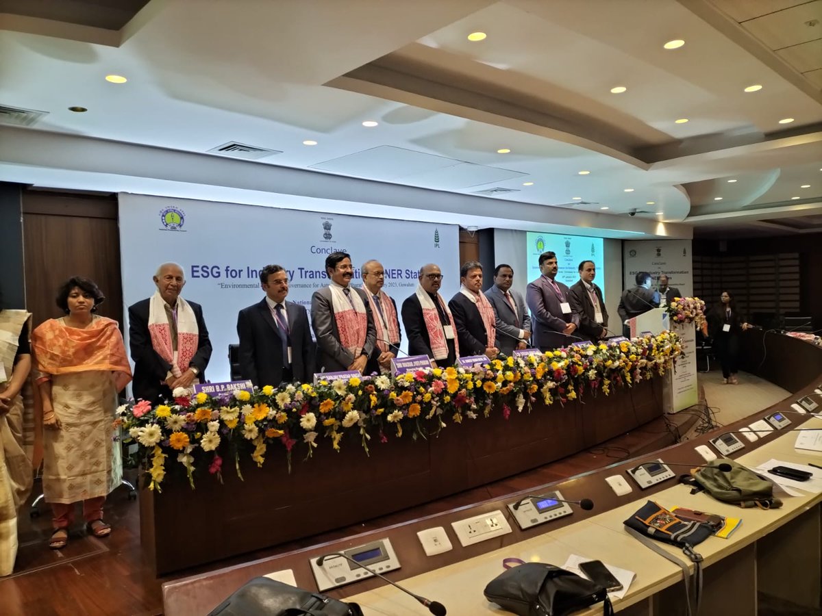 OilIndiaLimited's tweet image. Dr Ranjit Rath, CMD delivered the keynote address at the Conclave on ‘Environmental-Social-Governance (ESG) for Atmanirbhar Bharat’ for Industry Transformation in NER states. The Guwahati conclave was organized by National Productivity Council, DPIIT, MoC&amp;amp;I, GOI, &amp;amp; Assam Govt.