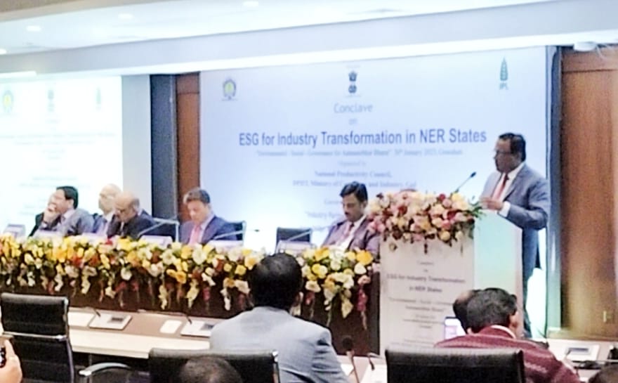 OilIndiaLimited's tweet image. Dr Ranjit Rath, CMD delivered the keynote address at the Conclave on ‘Environmental-Social-Governance (ESG) for Atmanirbhar Bharat’ for Industry Transformation in NER states. The Guwahati conclave was organized by National Productivity Council, DPIIT, MoC&amp;amp;I, GOI, &amp;amp; Assam Govt.