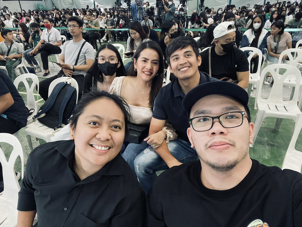 MusicMafia06's tweet photo. The 5th Gawad Lasallianeta!
Congratulations #TedFailon&DJChacha sa Radyo5 92.3 News FM! #gawadlasallianeta #DJChacha #TedFailon #ViceGanda #BaronGeisler https://t.co/6qesc7sgdN