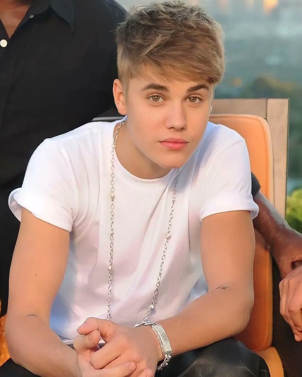 OfficialJBVotes's tweet photo. - CHALLENGE - 

400 replies in 30 minutes! LET'S GO! Don't be lazy.

I'm voting for #Beliebers for #BestFanArmy at the #iHeartAwards https://t.co/EtknD71DWO