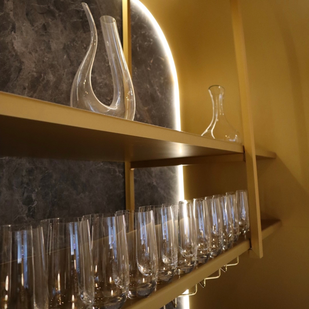 PullmanAdelaide's tweet photo. Access our Executive Lounge to experience luxury and sophistication. 
Available for Platinum and above Limitless members or upgrade your stay to Deluxe Executive room and any suite. 

#corporate #clublounge #accorlivelimitless #upyourgame https://t.co/y4Kktu4rBJ