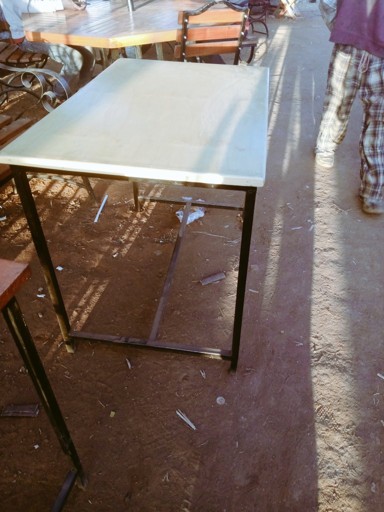 counselNzumbi's tweet photo. Assorted metallic and wooden designs 
Location:  Racecourse along Ngong road 
Contact : 0746987635
#Kanairotransformation 
#Uhuru https://t.co/MAsApolaoE