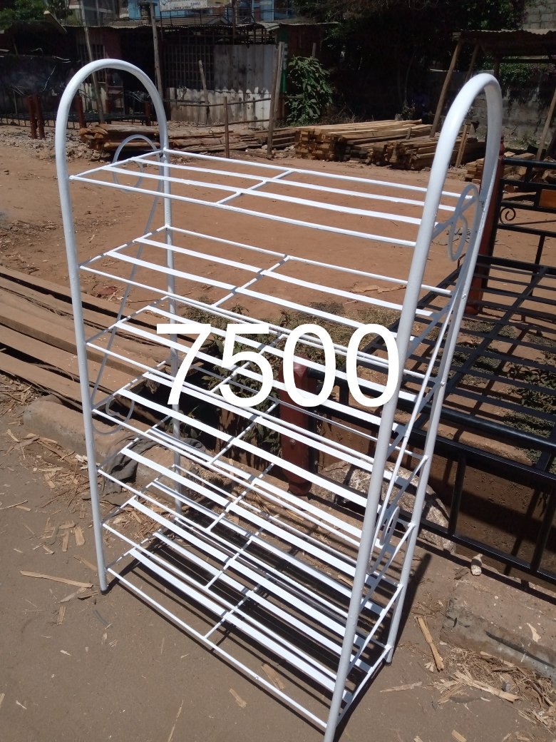 counselNzumbi's tweet photo. Assorted metallic and wooden designs 
Location:  Racecourse along Ngong road 
Contact : 0746987635
#Kanairotransformation 
#Uhuru https://t.co/MAsApolaoE