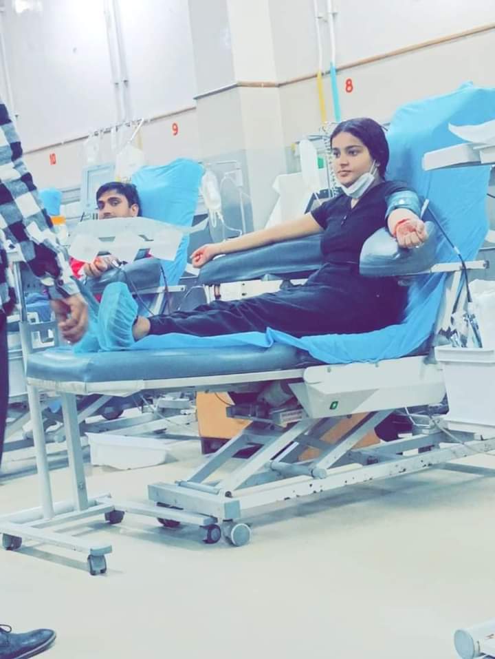 SaveLife_Org's tweet photo. Urvija Priyadarshini and Abhishek Srivastava donated blood platelets for a 04-year-old child today by going to Delhi AIIMS Hospital...:)
More details..
https://t.co/hbhwgVyOHq
#Savelife_org #blooddonors #helpkaro https://t.co/XidlINawK6
