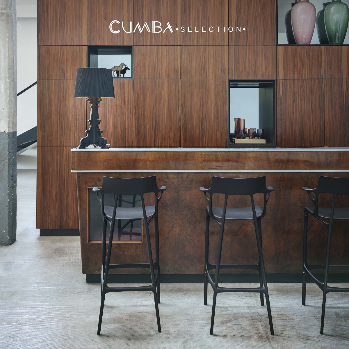 Kartell'in zamansız tasarıma sahip modern ve ikonik tasarımları ile yaşam alanlarınıza sıcak bir dokunuş katın!