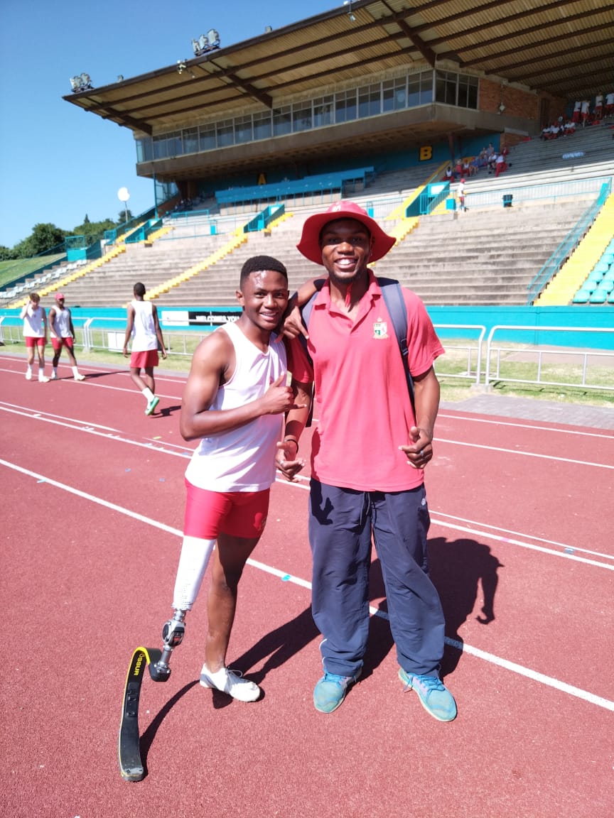 KingEdVIISchool's tweet photo. The @KingEdVIISchool athletes performed @SBHS_Springs Athletics Meeting hosted at the Germiston Stadium on 28.01.2023.
A special mention to 
S Sabino - Gold U17 Long Jump: 7m11cm
T Ndlovu Gold in U14 1500m.
T Ngwenya &amp; D VD Westhuizen - Gold &amp; Silver in U17 1500m .
#redathletics https://t.co/aGm1HpKkBH