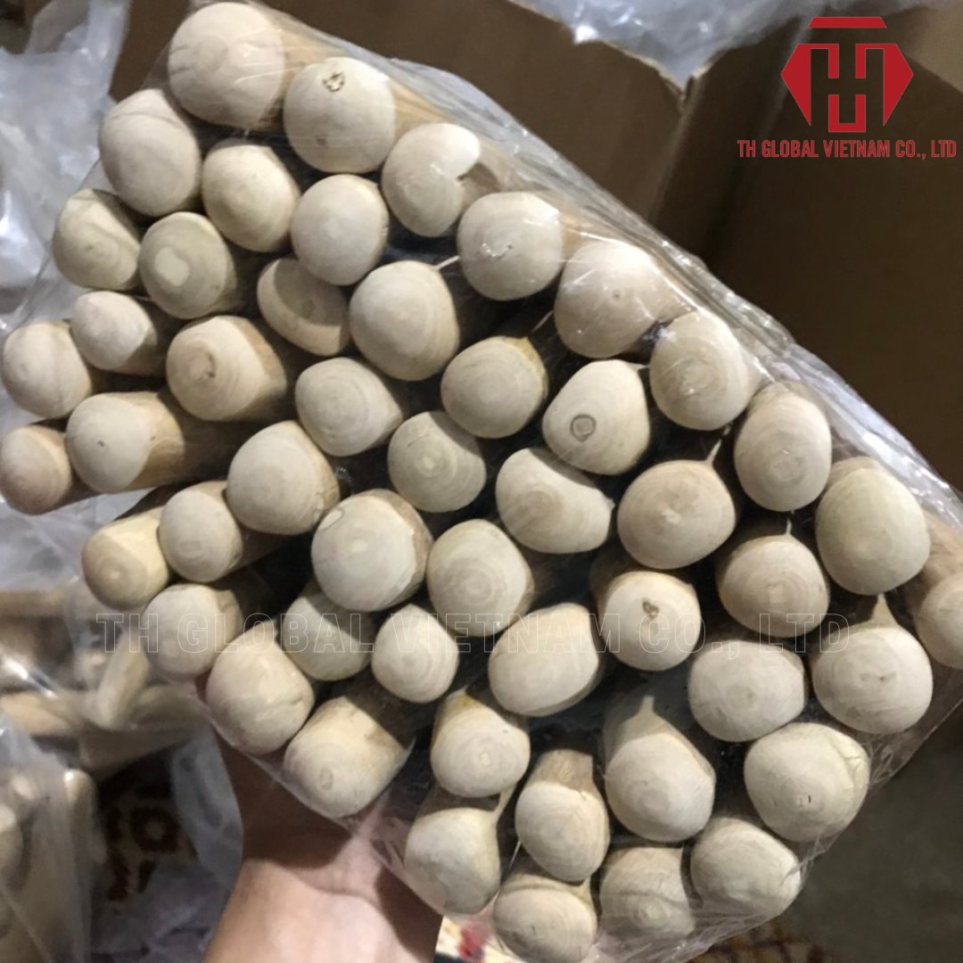 Coffee wood dog chew toy
100% natural coffee wood for dogs who are aggressive chewers!
High-quality product with good moisture content control 
#petproduct
#pettoy
#stickfordog
#chewtoy
#naturalchewtoy
#petindustry
Website: thglobalvietnam.com
Mail: info@thglobalvietnam.com