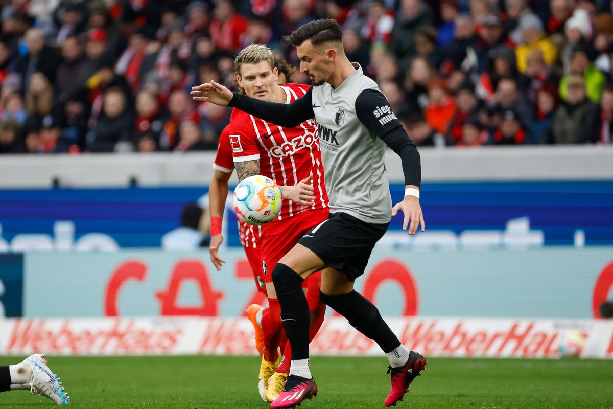 BerishaOfficial's tweet photo. Bitterer Ausgang - aber wir bleiben dran. @FCAugsburg https://t.co/6kUVfZXqJd