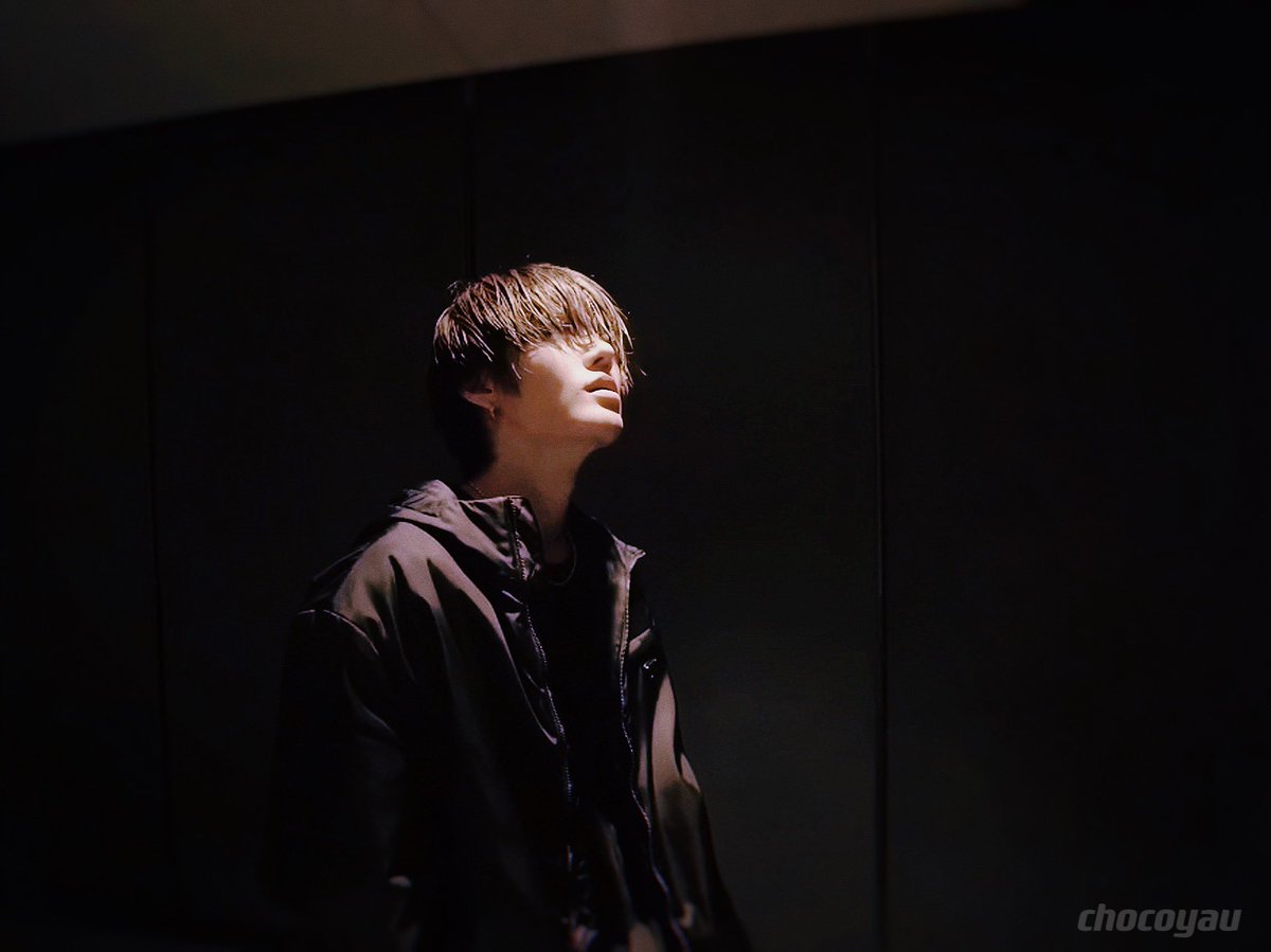 chocoyau's tweet photo. #Edit | Nakamoto Yuta Solo Video Pt.1

The aura that he carries in this scene…🦋🦋✨ He’s like a shattered glass or someone standing in the rain🤲🏼

230130 IG Butterfly Update #YUTA #中本悠太 #유타 #ユウタ https://t.co/naWQ7Ytz7f