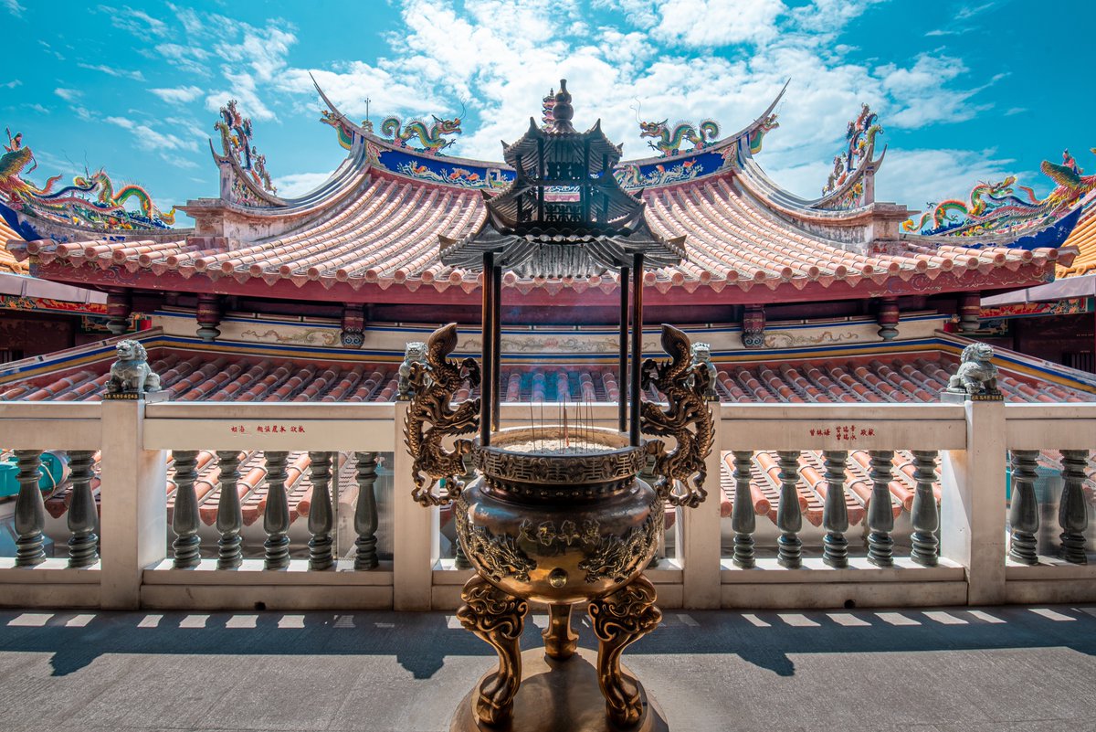 Visit #temples and make wishes for the New Year!

#dertempel #letemple #tempio #templo

📣Dear followers, this account will be merged into  <a href="/taichungtravels/">大玩台中 - 台中観光旅遊局🇹🇼</a> from March. Follow that to discover latest events and popular attractions in Taichung city, Taiwan.