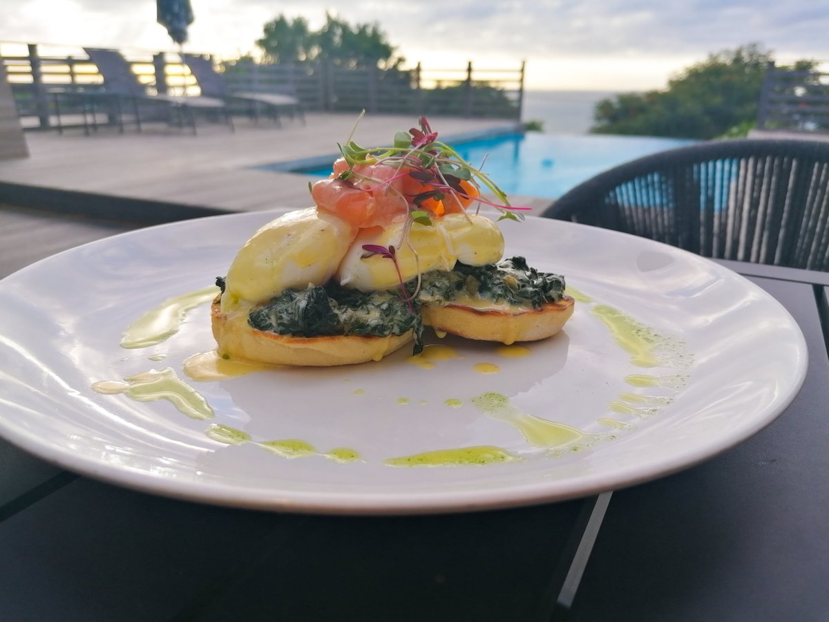 EndlessH_Hotel's tweet photo. Breakfast on the deck. Join us for delicious treats with lovely views of the Indian Ocean in the distance.

For bookings:
+27 (0)31 564 0360 
info@endlesshorizons.co.za https://t.co/5683sJfJcB