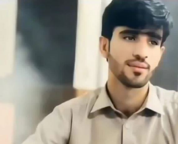 AliTagh30207454's tweet photo. #علیرضا_رئیسی ۲۳ ساله دانشجوی بلوچ که در۴ آذرماه ۱۴۰۱، توسط نیروهای امنیتی در شهرستان چابهار بازداشت شده با گذشت ۶۵ روز همچنان در وضعیت بلاتکلیفی در زندان زاهدان بسر میبرد./ حال وش
#دانشجو_بازداشتی https://t.co/IXN2nNGHsm