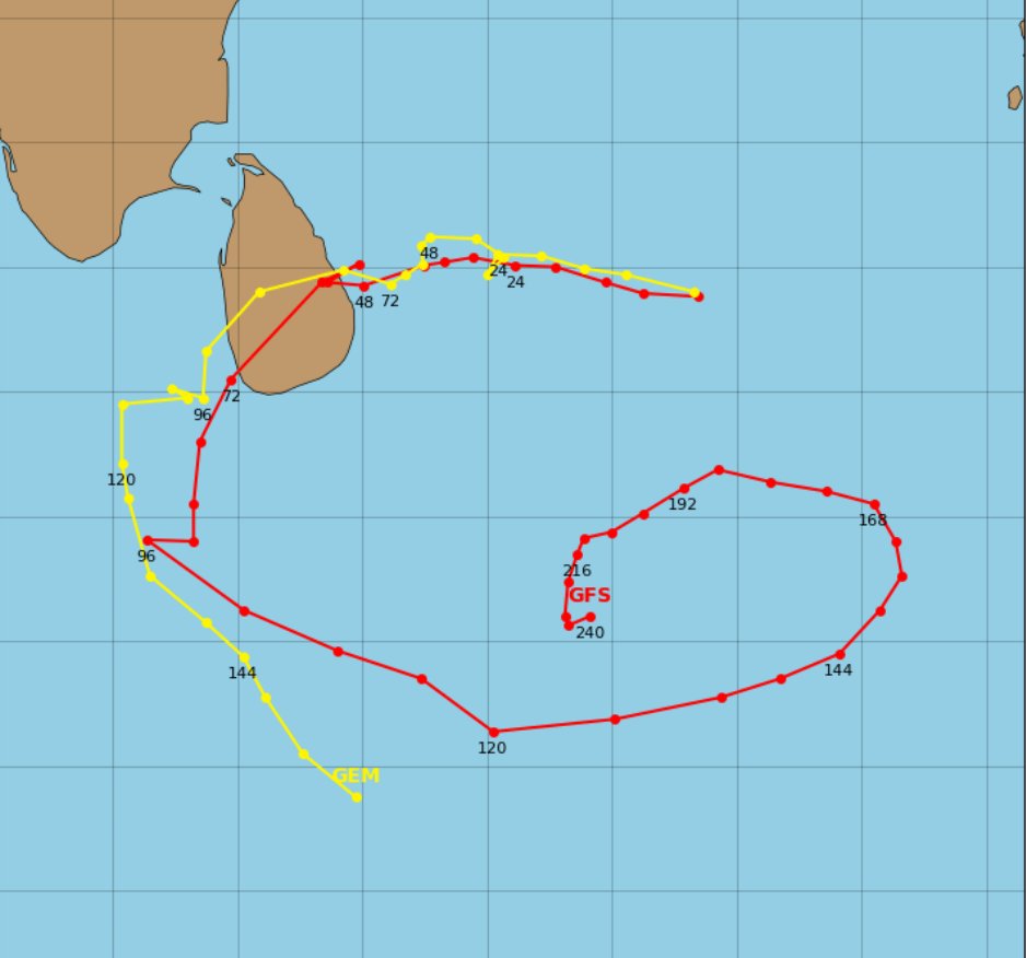 Monsoontv_india's tweet photo. #depression have formed officialy.Track of Tropical #depression #BOB01 may landfall at #Pothuvil,#Srilanka by forenoon of February . Light to moderate widespread rain is expecting at tamilnadu during next 3 days. An ship is stuck between system.@ramanathan4548 @samvaish93 https://t.co/4CSBDCK8Sj