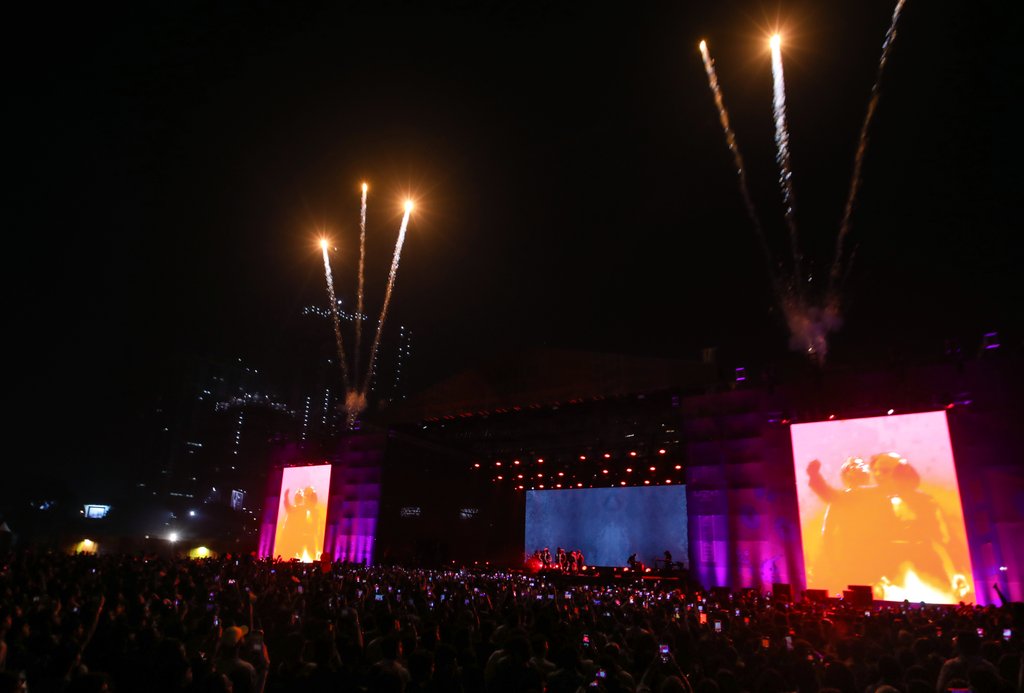What a Moment 😍😍❤️🇮🇳🫶🏻🫶🏻
#JACKSONININDIA #JacksonWang #jacksonwanginindia #JacksonJanuary #LollapaloozaIndia #LollaIndia #Lollapalooza #Lollapalooza2023 #BookMyShow #Mumbai #concerts #India