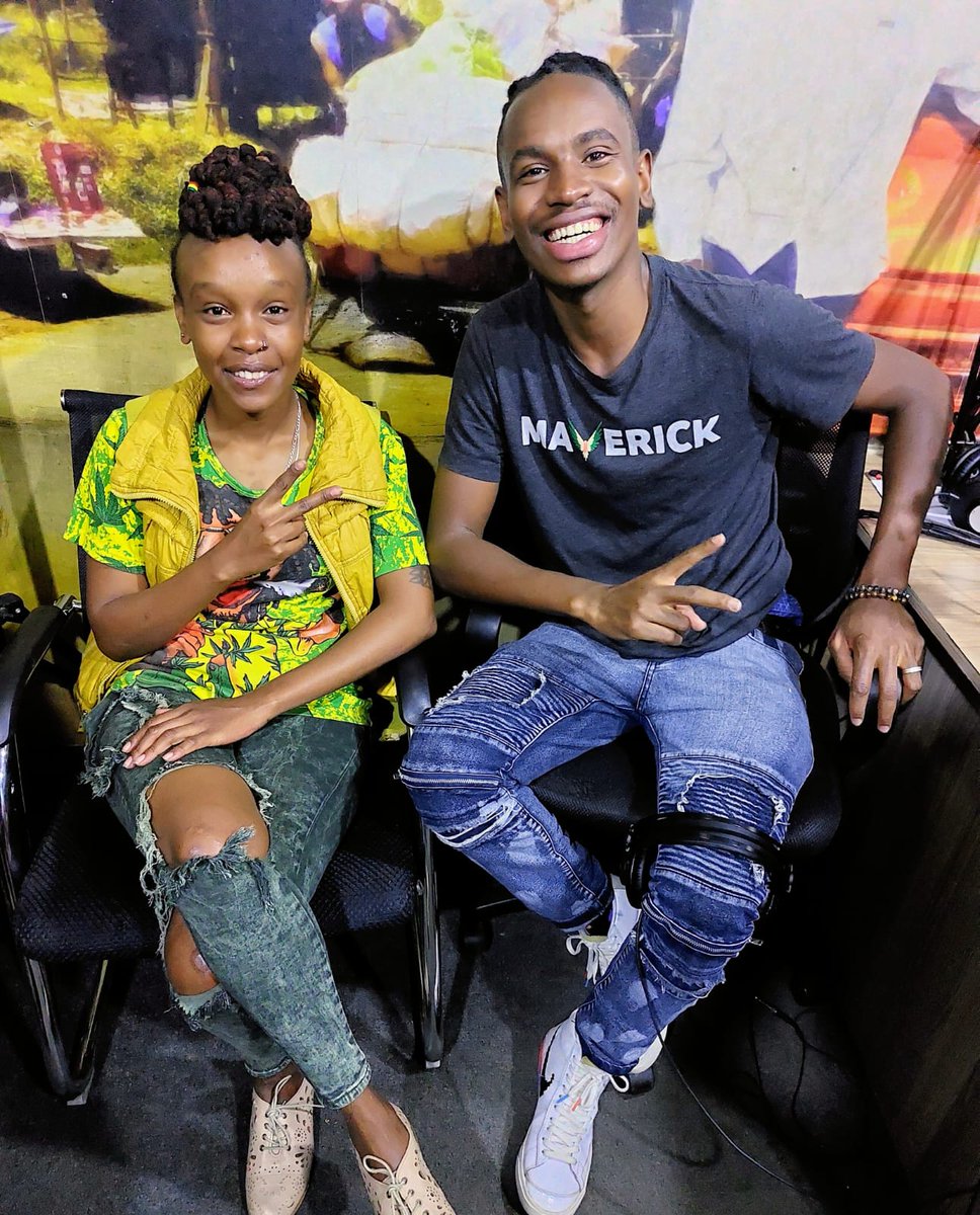 Ni ka mwishoo yoh #NiajeNiaje @_shideh na <a href="/qevohdevokeh/">Wachiuri</a> wanakupeleka na riang'hadi magithaa tukizitoa #MondayBlues