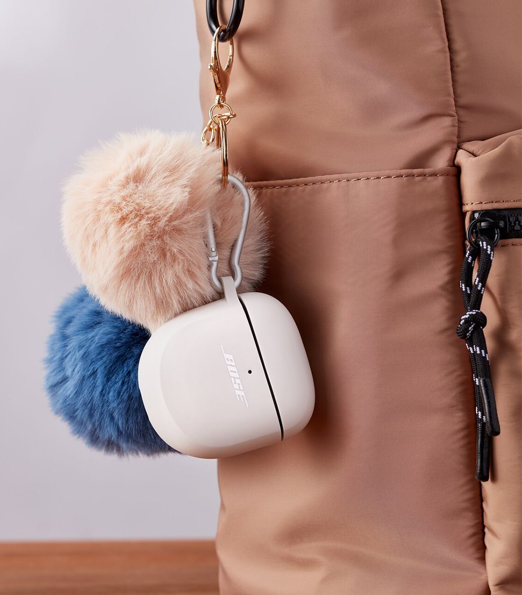 Bose_Japan's tweet photo. QC Earbuds II Silicone Case Coverが新登場

QC Earbuds IIの保護、カラビナ付きで持ち運びに便利な専用のケースカバー。もちろんカバーをしたまま充電も可能です。

https://t.co/ysnHFmCxY3

#QCEII #BoseEarbuds https://t.co/kbyk7BGNLI