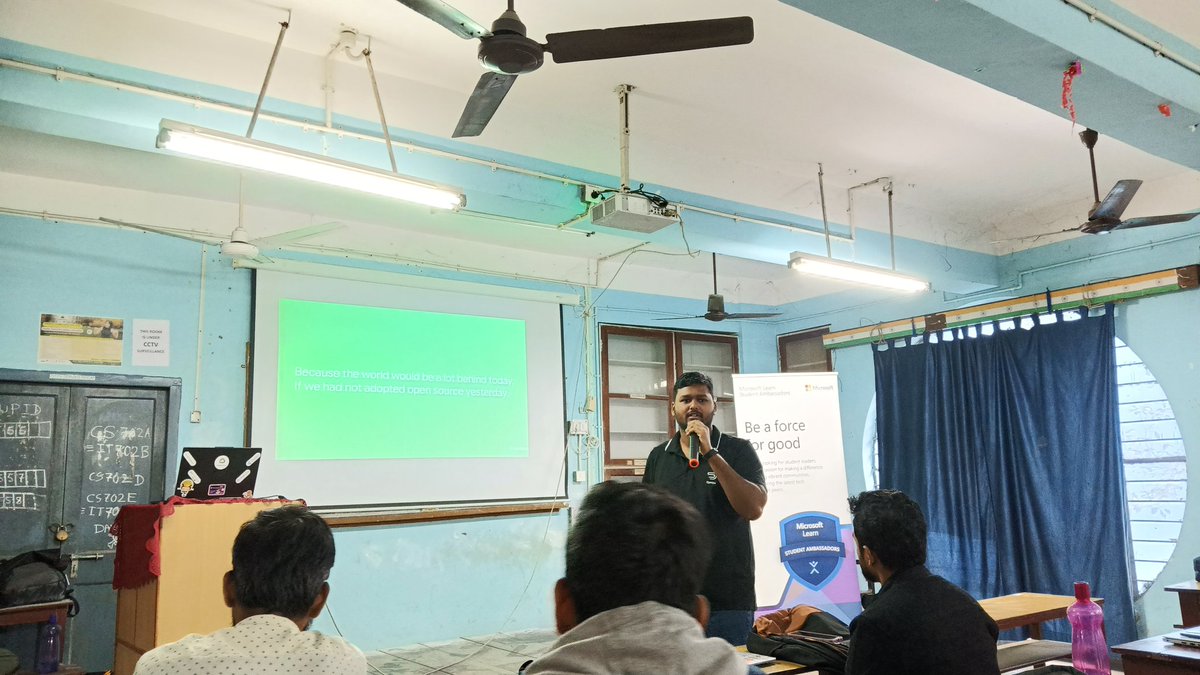 PrasunKrMondal1's tweet photo. Session 2 started
Speaker: @xprilion 
@OpenCodeyard @hack4bengal 
#ocy #h4bS2 #hack4bengal #Synergy https://t.co/RQ3e5SO7dk