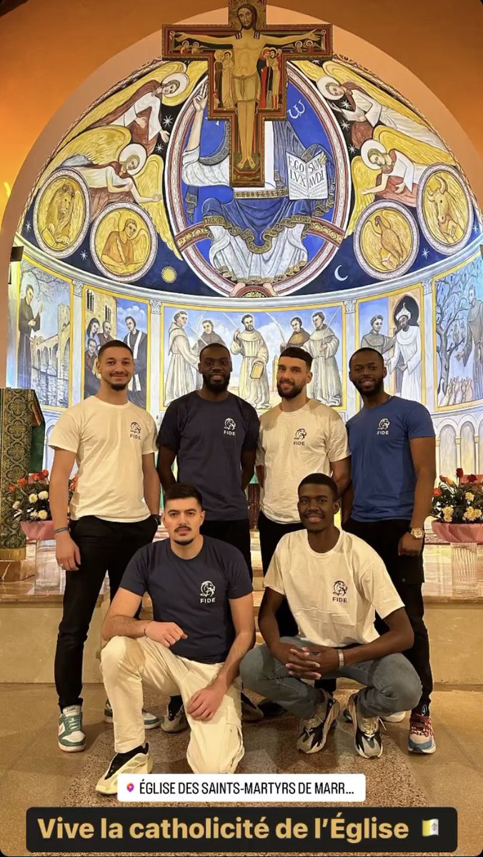 FIDE | Une famille en Christ 🇻🇦 tweet media