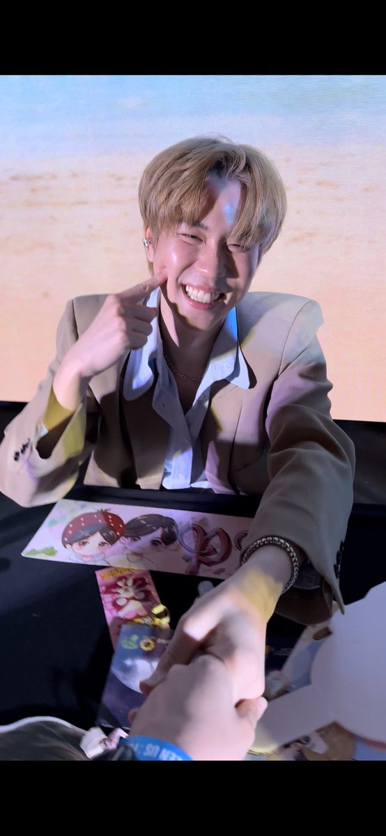 chompoopsmile's tweet image. 🤍🥦🤍น่ารักเนาะว่าป่าว #bb0un @bb0un @Prem_space #prem_space