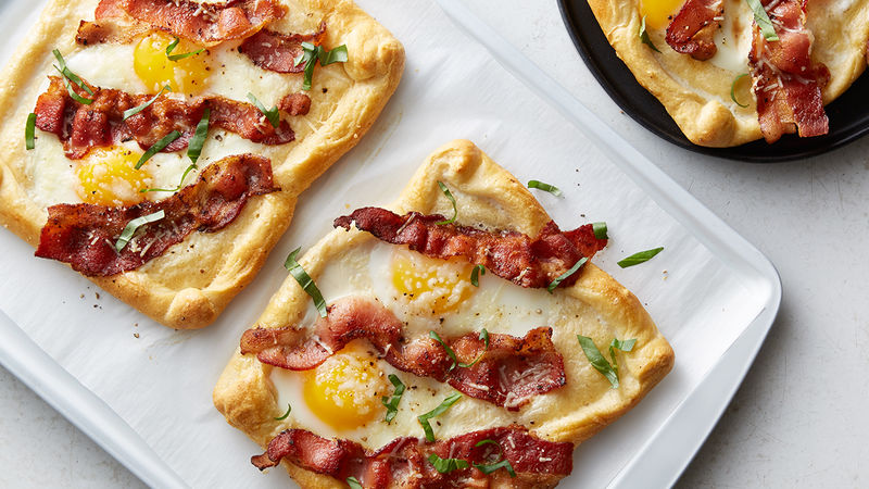 LoveFoodLifeGo's tweet photo. Bacon and #Egg Crescent Squares

Ingredients
2 cans (8 oz each) Pillsbury™ refrigerated crescent dinner rolls
8 eggs
12 slices cooked bacon
1/4 cup Parmesan cheese
Salt and pepper

(https://t.co/8WrC092SZE)
#breakfast #foodlovers foodie #recipes https://t.co/NGmoV5gIAv