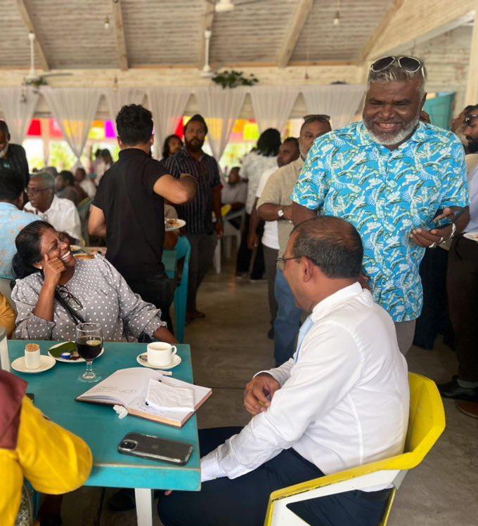 Balgisranin's tweet photo. @SifaMohammed @MohamedNasheed ♥️ https://t.co/QCQHasQRY3