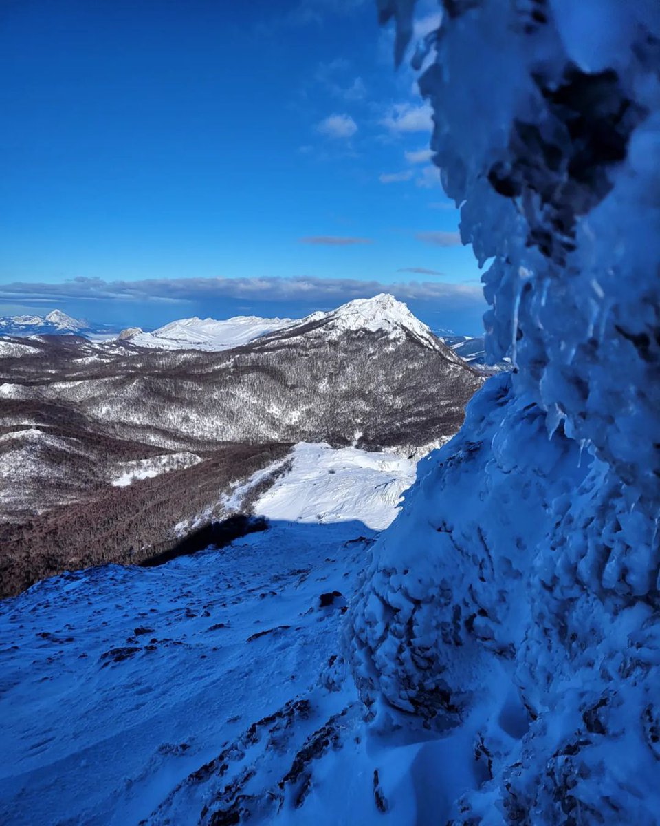 TurismoAlava's tweet photo. ❄️Aizkorri-Aratz Parke Naturala zuriz tindatzen da.
☃️Gozatu la duzu elurraz Arabako mendietan?
📸 @o.sanmillan
@Lautur1 @i_Euskadi #aizkorri #llanadaalavesa #elurra #parquenatural #naturalovers #basquemountains #araba https://t.co/1r7GSkGA98