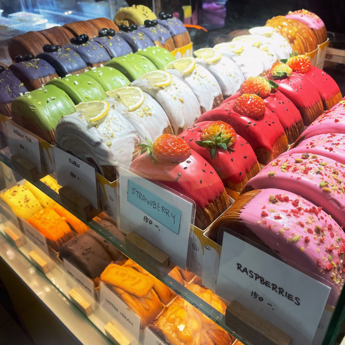 PSYZHOBUNNY's tweet photo. ทิมเบอร์ริงจากร้าน @KANOMPRANGOFFICIAL
อร่อยทั้งรสคาวรสหวาน มาเปิดบู้ทที่ MARKET HALL ชั้น G ไปลองได้ก่อนวันที่ 5 กุมภานี้
#TIMBERRING #KANOMPRANG 🥐🍓. https://t.co/oCbXzrkppH