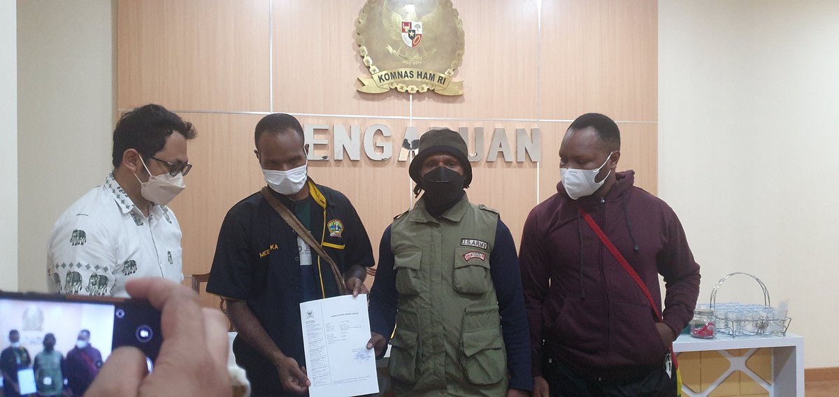 Jakarta 30/2023 Solidaritas &amp; Korban
Peristiwa Mapia-Dogiyai berdarah 
penembakan dan pembunuhan terhadap warga sipil di Kampung Gopouya,Kampung Tugomani, Kampung Bomomani dan perbukitan Degeidimi oleh aparat Polres Paniai &amp;Polres Dogiyai. Ke <a href="/KomnasHAM/">HAM untuk Semua!</a>