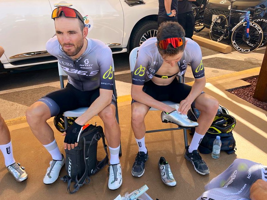 Pinarello_Q36_5's tweet photo. Pre-race vibes 😎

Stage 1 @thesauditour is ON.
As the action gets underway reminder that you can learn all about the race, our ambitions and our roster here: https://t.co/wyCqVH9Tyi

#SaudiTour #RacingTheFuture https://t.co/r07Z3ATLxw