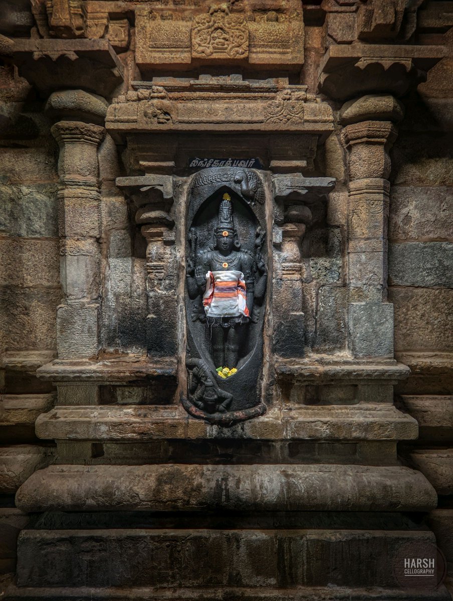 Another version of Lingodbhava at Patteeswaram Temple in Kumbakonam. 
#IncredibleIndia #temple #heritage #indiaheritage #exploreindia #hinduism