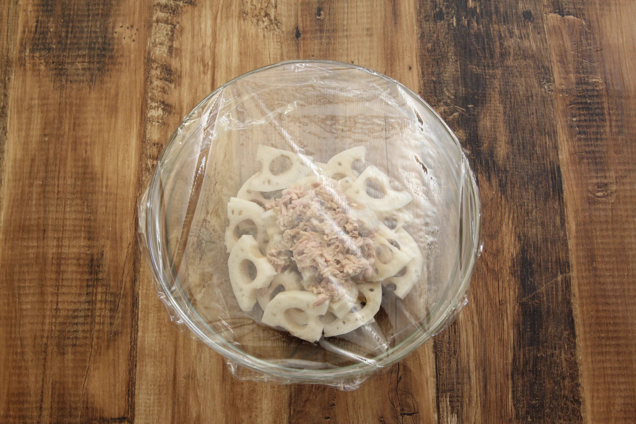 電子レンジで作れるからすごく簡単そう！美味しそうな、レンコン×ツナ缶レシピ！