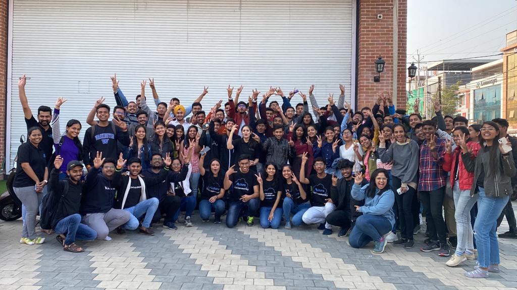 synergetics1's tweet photo. We successfully completed our first in-person Azure Bootcamp post Covid-19 in Indore with 130+ attendees!
Swipe to see our happy students along with our team๐@supersrcing @Datacode_in
#azurebootcamp #Indore #microsoft
#datacode #supersourcing #SynergeticsIndia https://t.co/Eum2h1tBUi