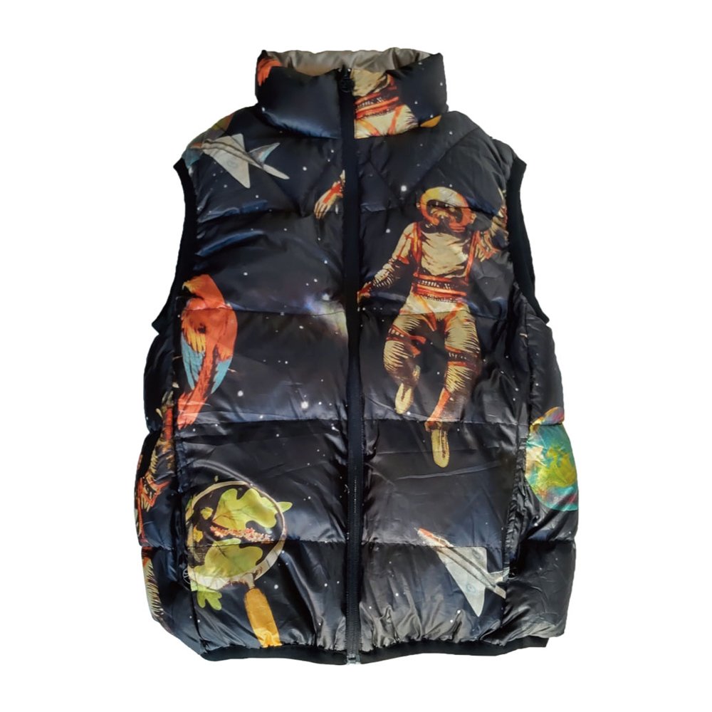 evoluir2002's tweet image. 『 LookLookbook 』
□ outer＿Monro : LIGHTWEIGHT DOWN VEST/エンサイクロペディア
□ skirt＿GOZENCHU : NM◎◎ サテンダブルスカート/blk
#evoluir #Monro #downvest #ダウンベスト #リバーシブルベスト #宇宙柄 #gozenchu #skirt #サテンスカート #modern #street #outdoor #techno #outfit