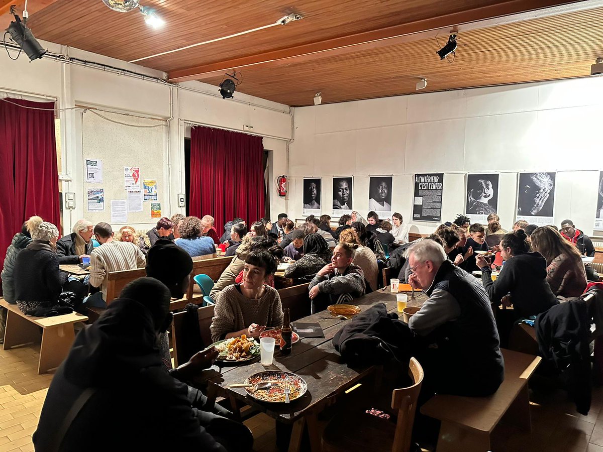 FranceUee's tweet photo. Ce samedi 28 janvier, @FranceUee était co-organisateur de la journée de mobilisation et analyse autour du projet de loi immigration avec  @RESOME12 @lacimade de Montreuil et Csp Montreuil 

Voici quelques photos ⬇️ https://t.co/sMbuubFPim