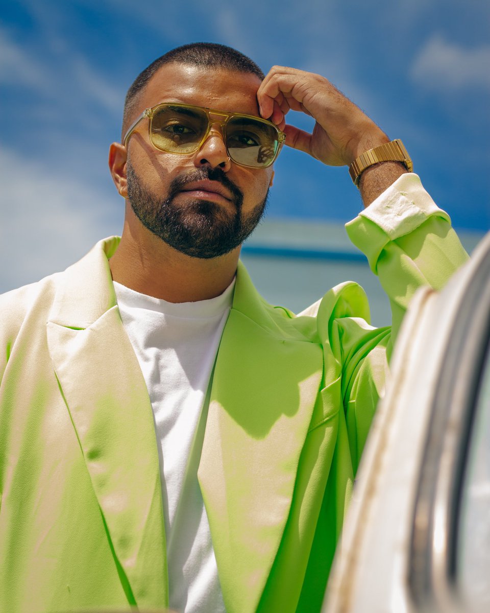 SurendranReddy's tweet photo. Mention me to be the hottest topic
Dressed by: @TheFIXza
Shot by: @rimichuvitu of @ohoneshot_photography
#thefix #thefixdrip #thefixza https://t.co/WDIGaLD9qc