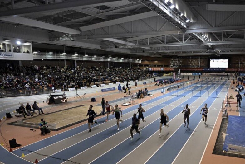 JeromeVillon's tweet image. 2000 personnes présentes pour la 2e edition du Meeting de Lyon ! Succès populaire pour le #MNIL qui se fait déjà une place dans le calendrier @FFAthletisme et @WorldAthletics @EuroAthletics 👍👌 Vivement 2024 @villedelyon @auvergnerhalpes @grandlyon @groupe_NGE @Icade_Officiel