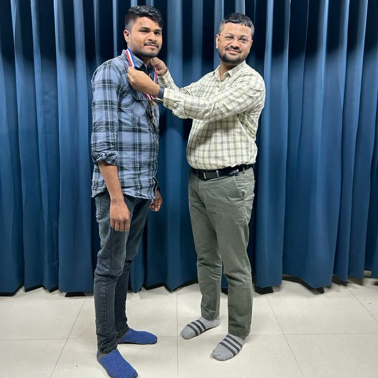 jp_pargi's tweet photo. Kiswa Career Academy... Special Thanks To Dr.Kazi Sir,Hiren Sir,All Faculty Sir and Kiswa Family...🙏🙏♥️♥️🧑‍✈️🧑‍✈️
#LRD_2021-22 SELECTION
@Kiswa Career Academy https://t.co/2rAD1CVlsE