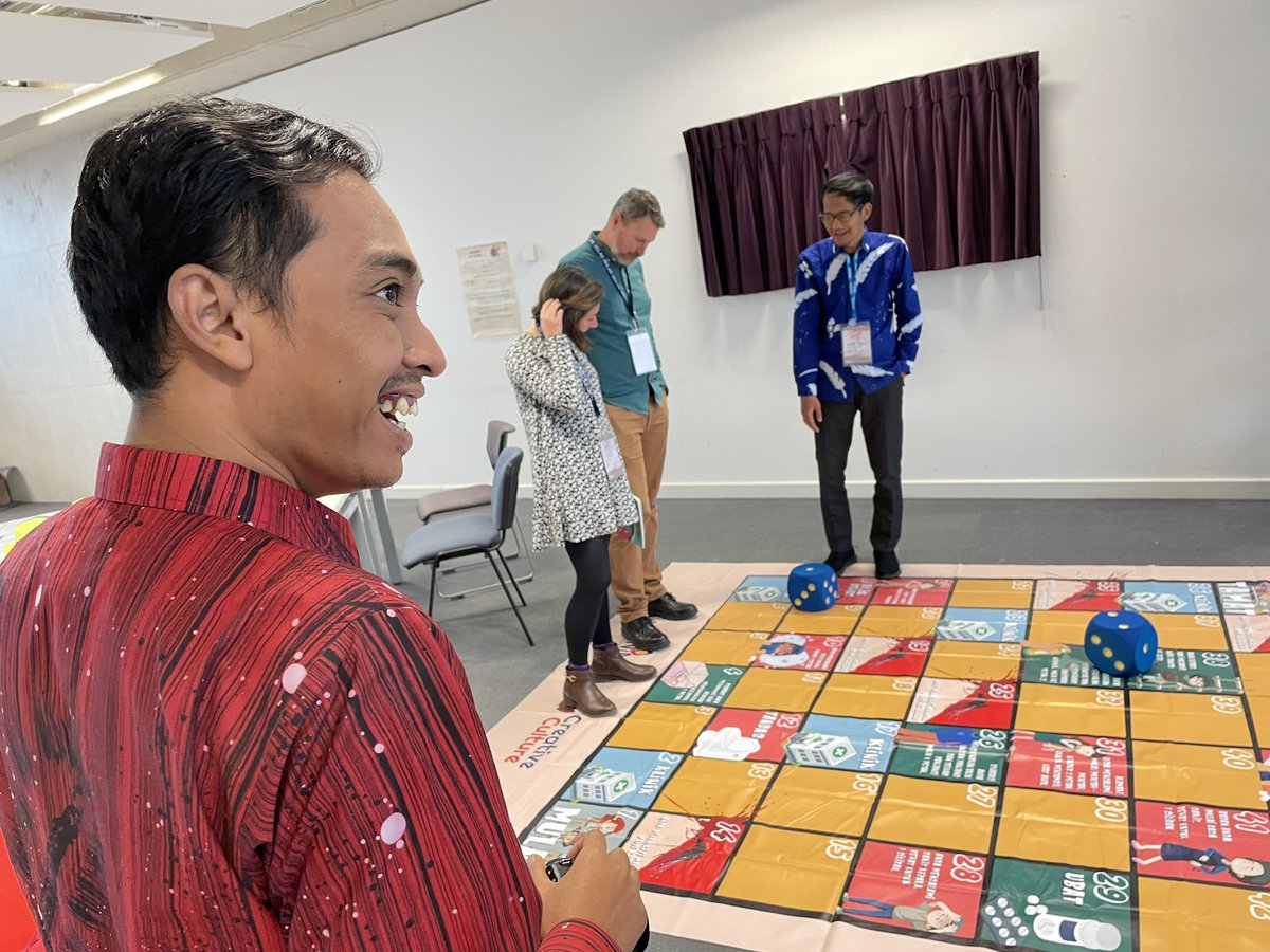 alexmasters's tweet photo. Great times last week at the @GChangers #RemixPlay5 event, discussing how we can be positive agents of change within our communities, with plenty of inspiration from our @gcrf_aces project partners in Malaysia, Indonesia, and Vietnam!

#PlayfulLearning #FrugalEducation #GChangers https://t.co/rC8YQUR7Kn