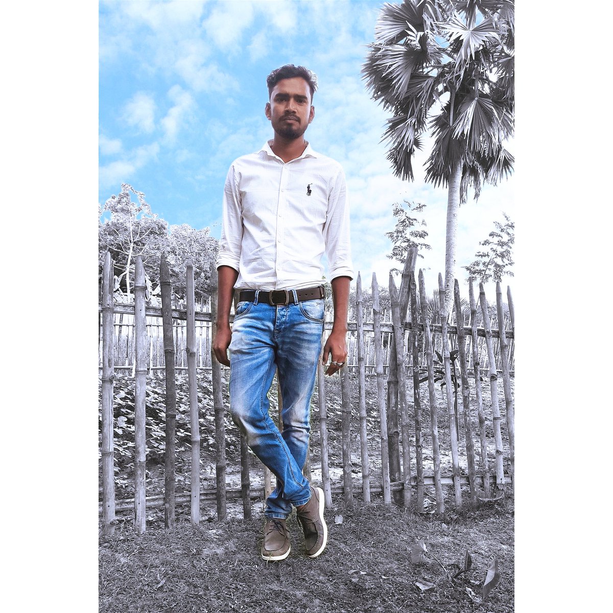 GMMahmud7's tweet photo. শেষ বেলায় আমিও শূন্য
যাকে চেয়েছিলাম
সে অন্যকাউকে নিয়ে
পরিপূর্ণ ...❗💔 https://t.co/fJF2KFzOTD