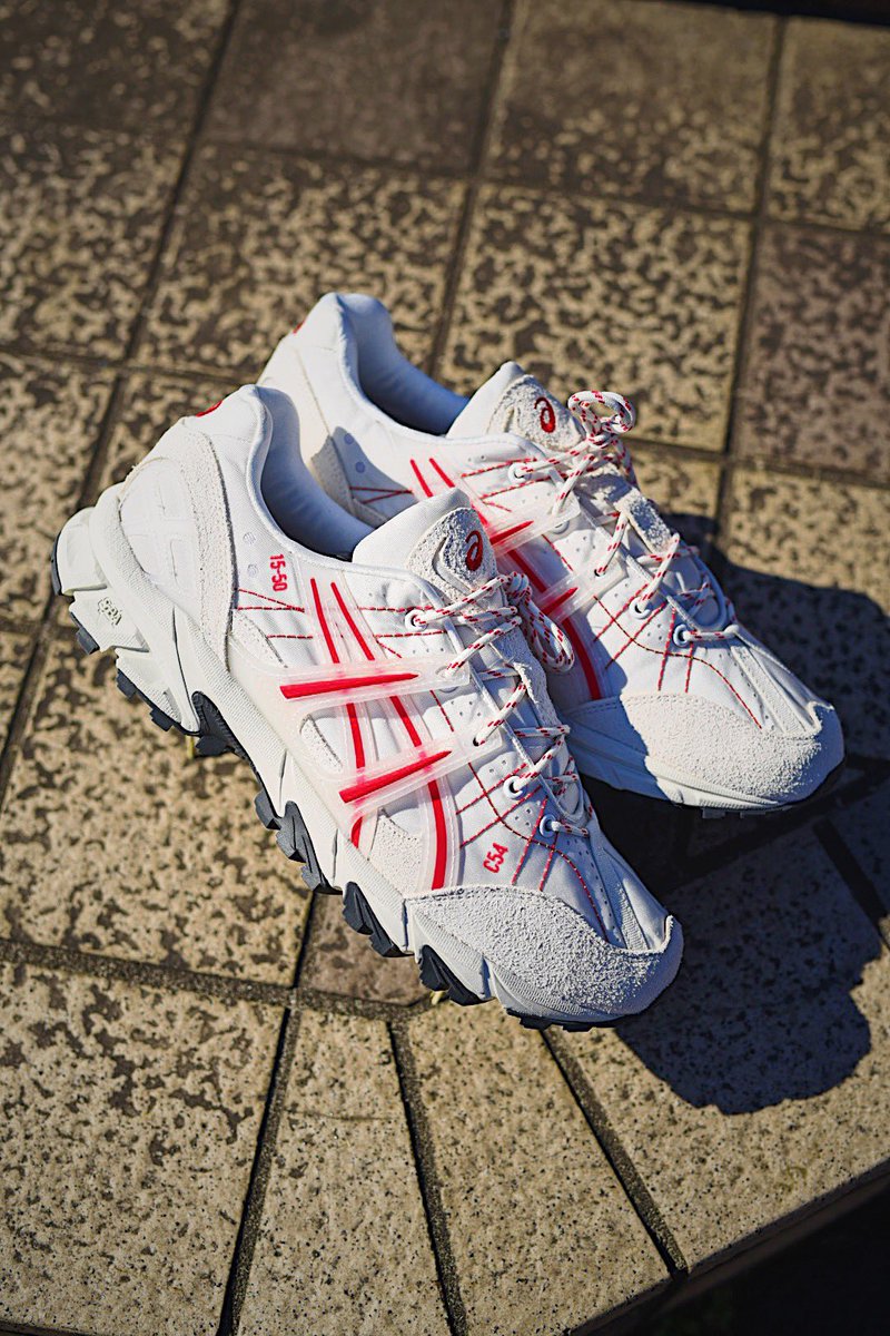 takeMJtoyo's tweet photo. 1月のホットなアシックスを買いました。
ASICS x 豊田合成
GEL-SONOMA15-50 “White/Cayenne”
1201A727.100
耐久性にも優れたエアバッグの端材を利用した意欲的なモデル🔥
工業感がたまらないかっこよさがあるのではないでしょうか?
撮影にも力が入りました📸
#myasics https://t.co/oTIU514Wg5