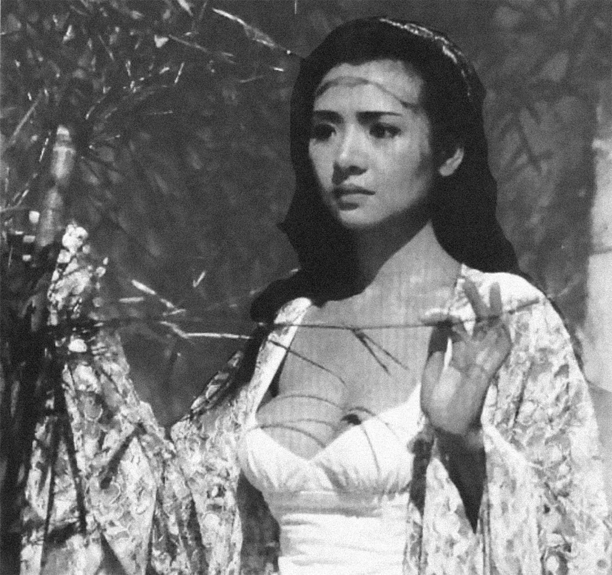 easternKicks's tweet photo. From the archive: The Movies of Amy Yip #biographies #books #filmreference #recommendedposts #reviews #usa https://t.co/Sui6d0UmsF https://t.co/eycnY1g8pQ