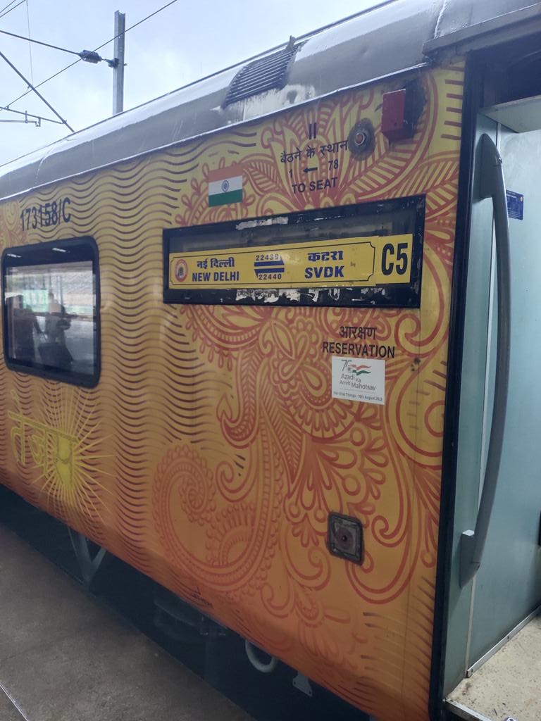 tripswithdishu's tweet photo. @RailMinIndia travelling from katra to delhi. We booked tickets for vande bharat and we just reached and saw tejas instead of vande bharat.
Date : 30 Jan 2023
Time - 3:14
@RailwaySeva @Central_Railway @PiyushGoyal @PiyushGoyalOffc @PMOIndia https://t.co/VYJdtgreAL