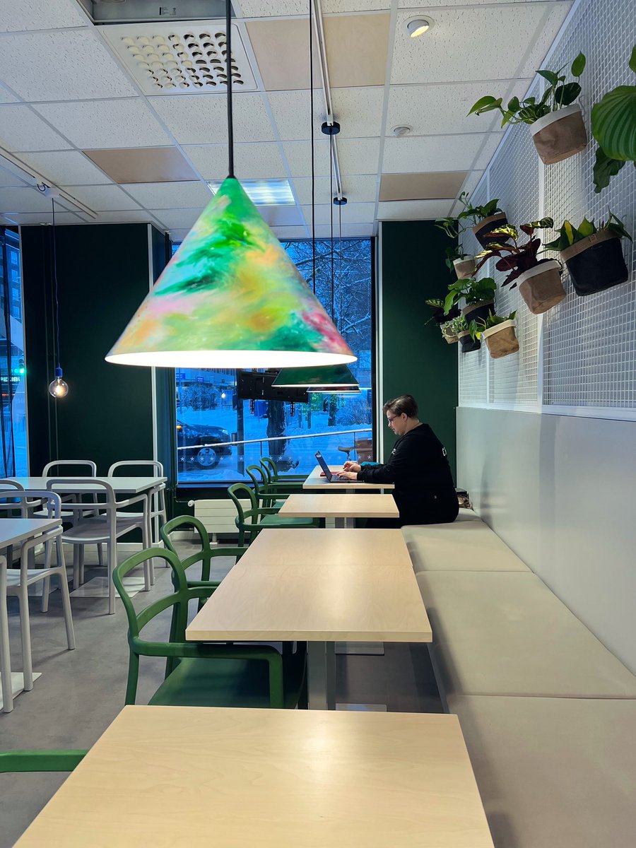 VisitOuluFI's tweet photo. Uutta Oulussa! 🌱 Hiilineutraali GreenStar Hotels on nyt avattu! Greenstar tarjoaa ekologisia ja edullisia öitä luovilla ja ennen kaikkea vihreillä yksityiskohdilla maustettuna.✨

Katso lisää: https://t.co/4v5OrSsSVO

#Oulu #matkailu #hotellit #majoitus https://t.co/bnCSN7rjPT