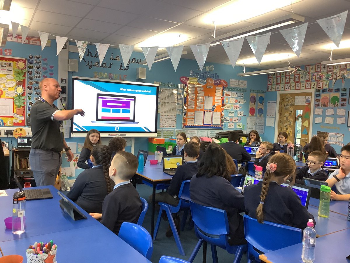edwardeldersch's tweet photo. Year 6 are very excited to have the wonderful @squirrellearn @LJASquirrel in class with us today for a day of creating their own websites! https://t.co/RloYuOJYHP