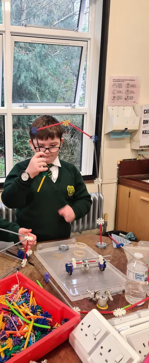 Catshillmid's tweet photo. Thanks to @STEMworksUK  Ltd  for visiting last week. The challenge was to build a warehouse &amp; a robot that can pick things off the shelf. This helps pupils learn about structures &amp; mechanisms with the extra benefits of teamwork, problem solving &amp; communication within their groups https://t.co/20Z1Dm2H3c
