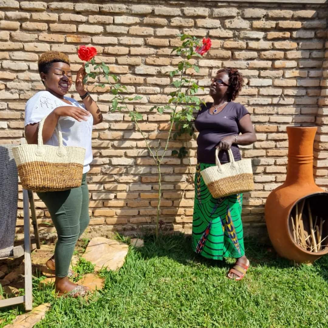 NgoTalking's tweet photo. We are so proud of Jeanne and Dativa going through another training in #weaving handbags. These #handbags are a mix of banana leaves and sisal fibre. We can now create them in all different sizes. #Beach bag size, #shopping bag size, and a handbag size.
#womenempowerment https://t.co/QLkaMqUwxH