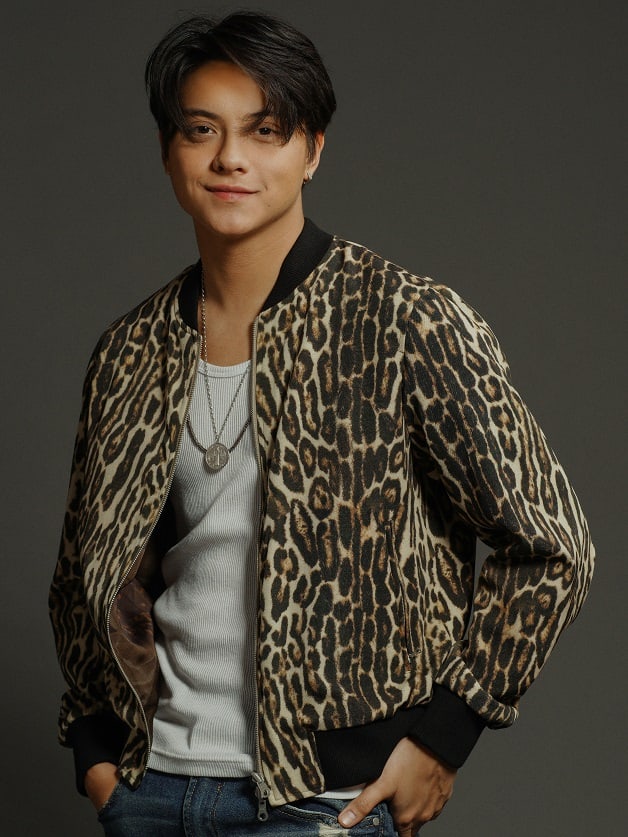 MaximCho2's tweet photo. Fashionable Actors
Daniel Padilla, Enrique Gil, James Reid https://t.co/hYedSlFU02