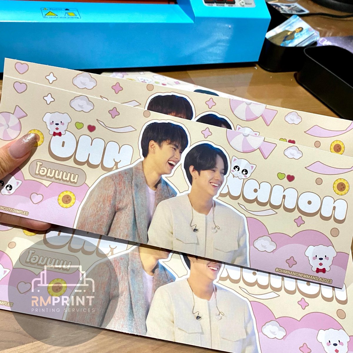 rmprint14's tweet photo. HAND BANNER 4X11" 🖨️
✅ Glossy Laminated

Message us now for any inquires!
SHOPEE CHECKOUT (COD) AVAILABLE 
------------
#Printing #PrintingServices #CustomizedPrint #HandBanner #Stickers #Photocards #rmprint https://t.co/qHmNIGyMRW
