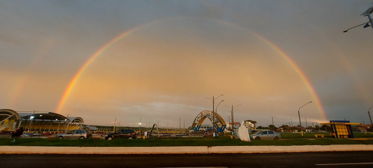asyrestec's tweet photo. Fim de tarde, centro de eventos e esse arco íris duplo, bela fotografia, Costa Rica, MS https://t.co/eI5DjOR96z